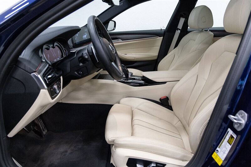 2017 BMW 5 Series 540i