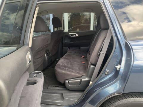 2013 Nissan Pathfinder SV