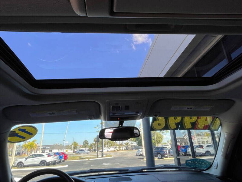 2011 Cadillac Escalade Premium