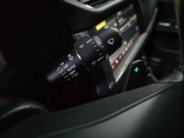 2017 Jaguar XF 35t R-Sport