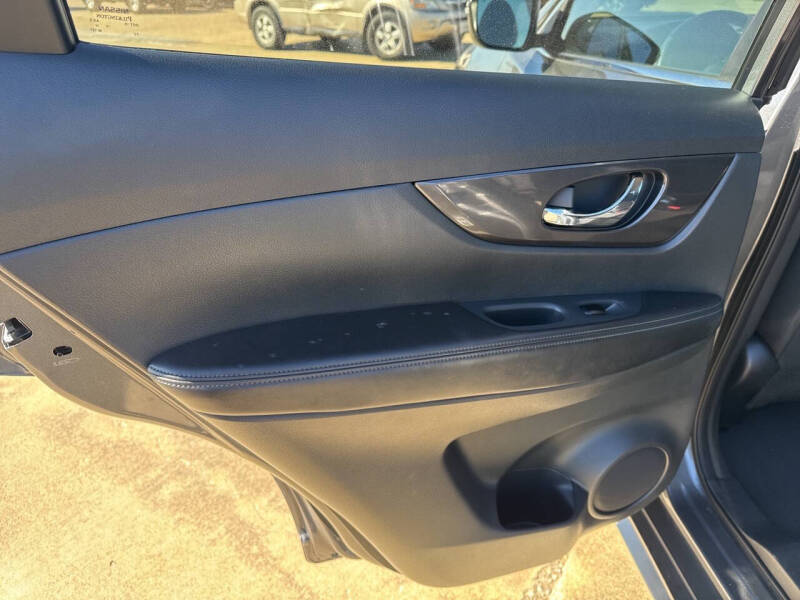 2017 Nissan Rogue Hybrid