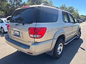 2005 Toyota Sequoia SR5