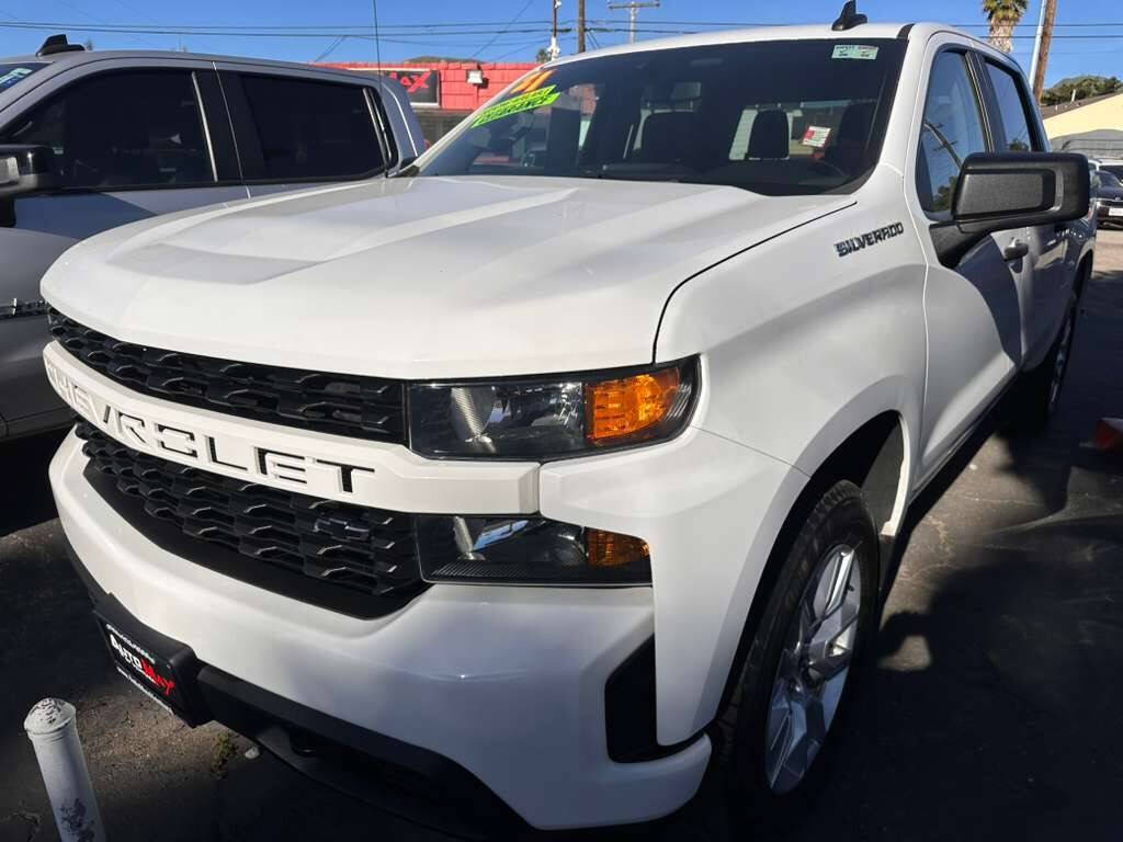 2021 Chevrolet Silverado Custom's photo