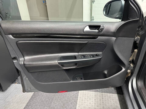 2014 Volkswagen Jetta SportWagen TDI