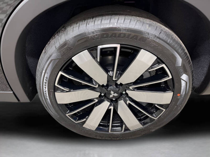 2026 Mitsubishi Outlander SE