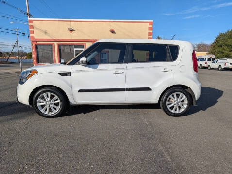 2012 Kia Soul +