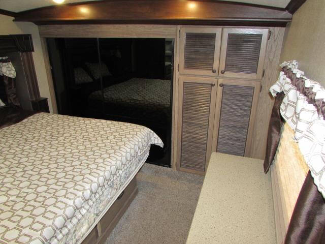 2016 Forest River SHASTA PHO