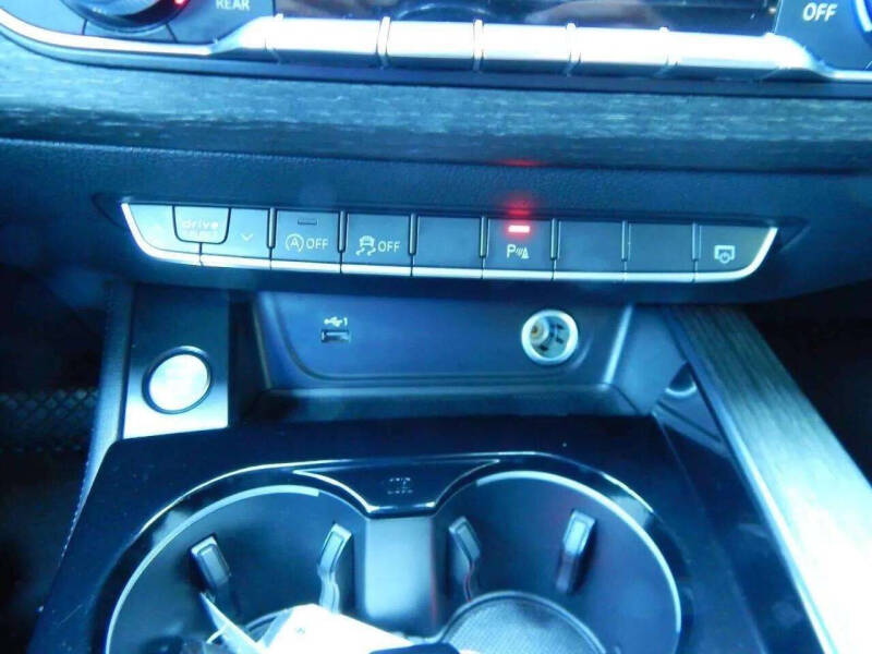 2022 Audi A4 quattro S line Prem Plus 45 TFSI