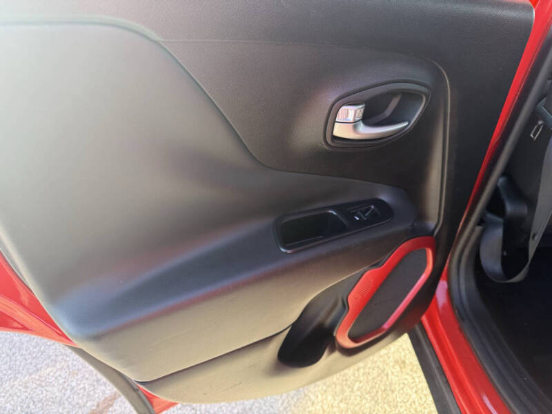 2016 Jeep Renegade Trailhawk