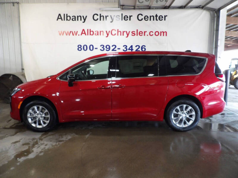 2027 Chrysler Pacifica Select