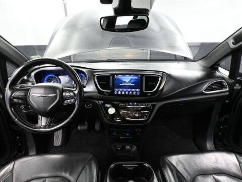 2019 Chrysler Pacifica Touring L Plus