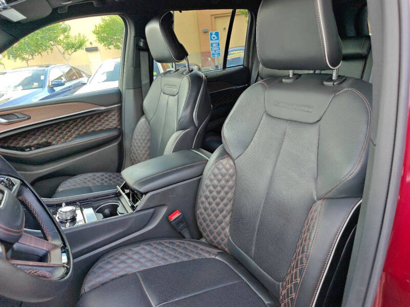 2022 Jeep Grand Cherokee