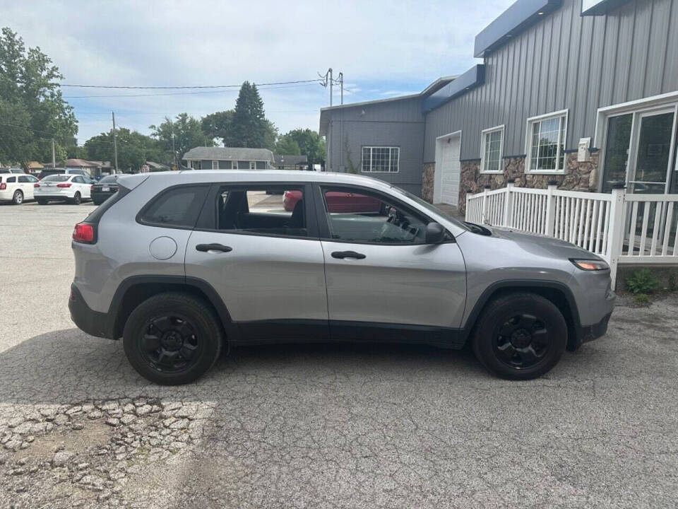 2016 Jeep Cherokee for sale at New Path Auto Finance in Coal Valley, IL