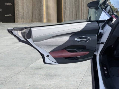 2024 Audi e-tron GT quattro Premium Plus