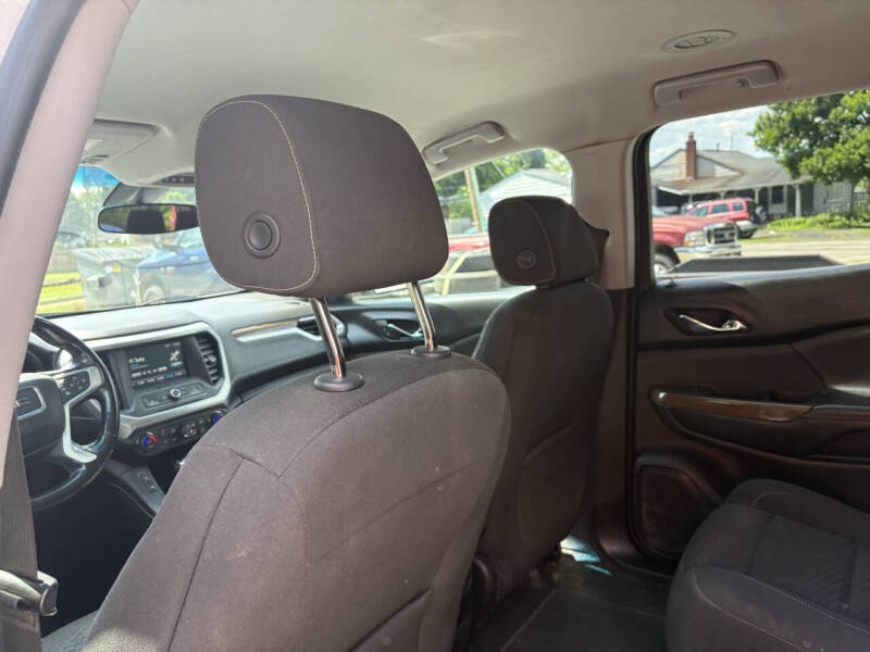 2018 GMC Acadia SLE-2