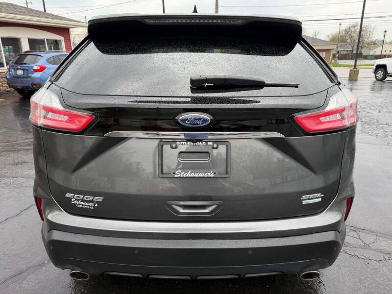 2020 Ford Edge SE