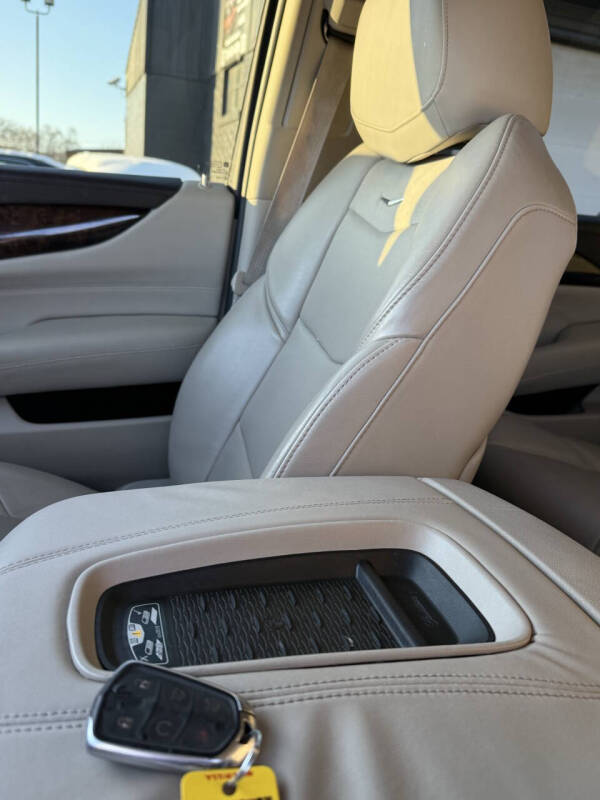 2015 Cadillac Escalade Premium