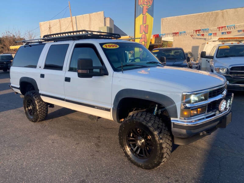 1999 Chevrolet Suburban for sale at Speciality Auto Sales in Oakdale CA