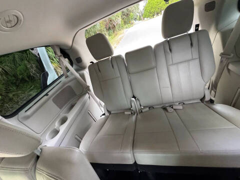 2014 Chrysler Town and Country Touring