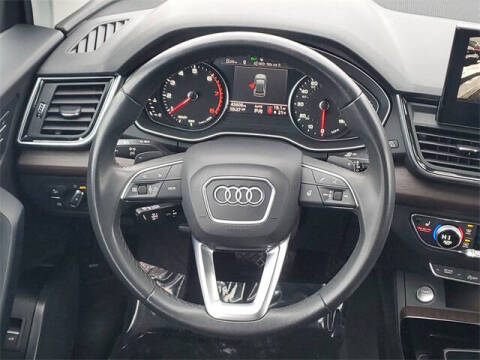 2023 Audi Q5 quattro Premium 40 TFSI