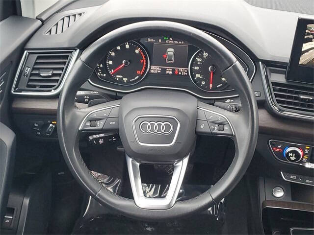 2023 Audi Q5 quattro Premium 40 TFSI