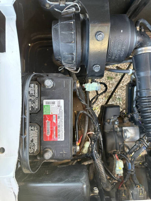 2018 E-Z-GO Valor