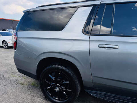 2023 Chevrolet Suburban RST