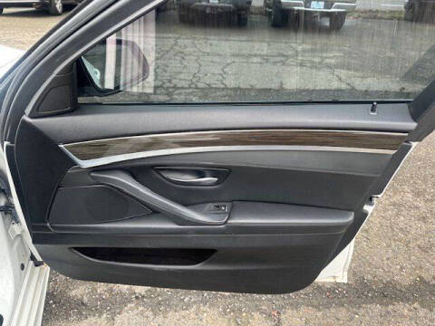 2015 BMW 5 Series 528i xDrive