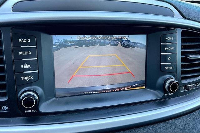 2019 Kia Sorento LX