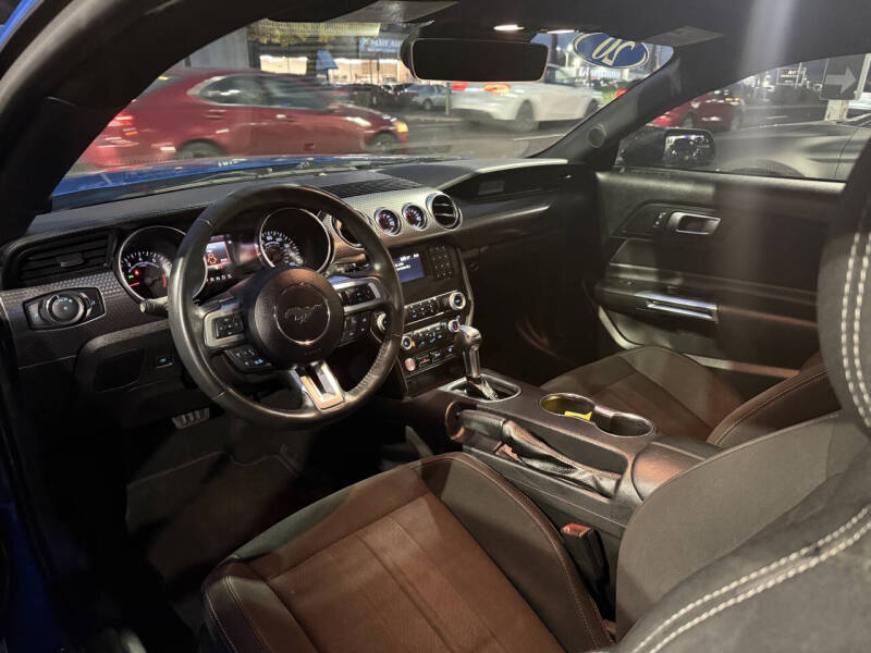 2020 Ford Mustang EcoBoost