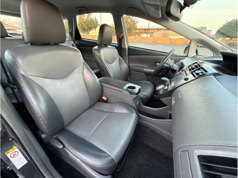 2012 Toyota Prius v