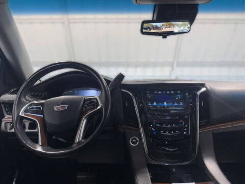 2018 Cadillac Escalade Premium Luxury