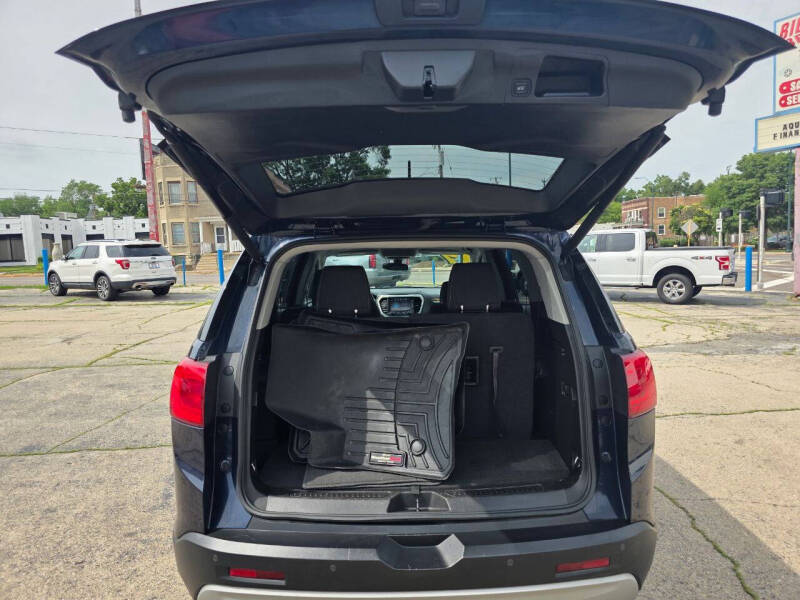 2017 GMC Acadia SLE-2