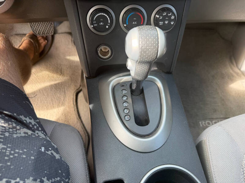 2011 Nissan Rogue SV