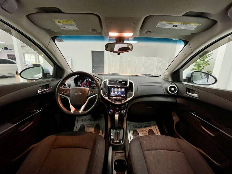 2018 Chevrolet Sonic LT Auto