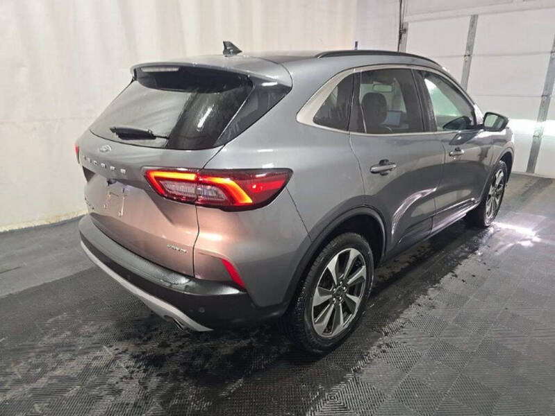2024 Ford Escape Platinum