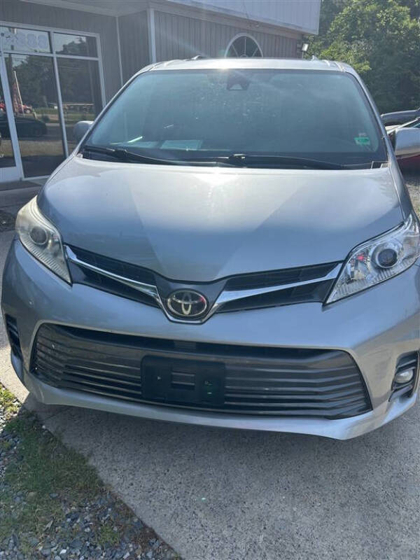 2018 Toyota Sienna Limited Premium 7-Passenger