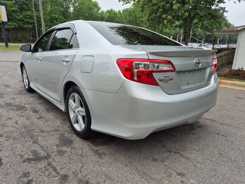 2012 Toyota Camry SE