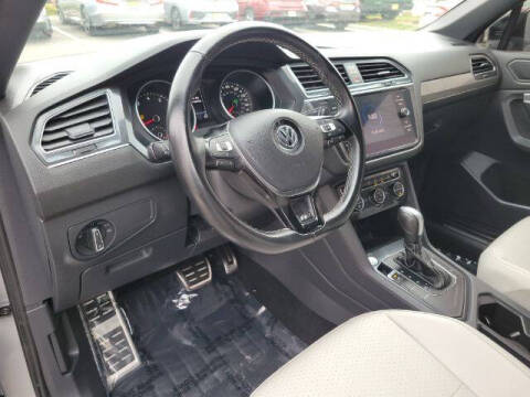 2021 Volkswagen Tiguan SE R-Line Black