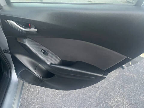 2016 Mazda MAZDA3 i Sport