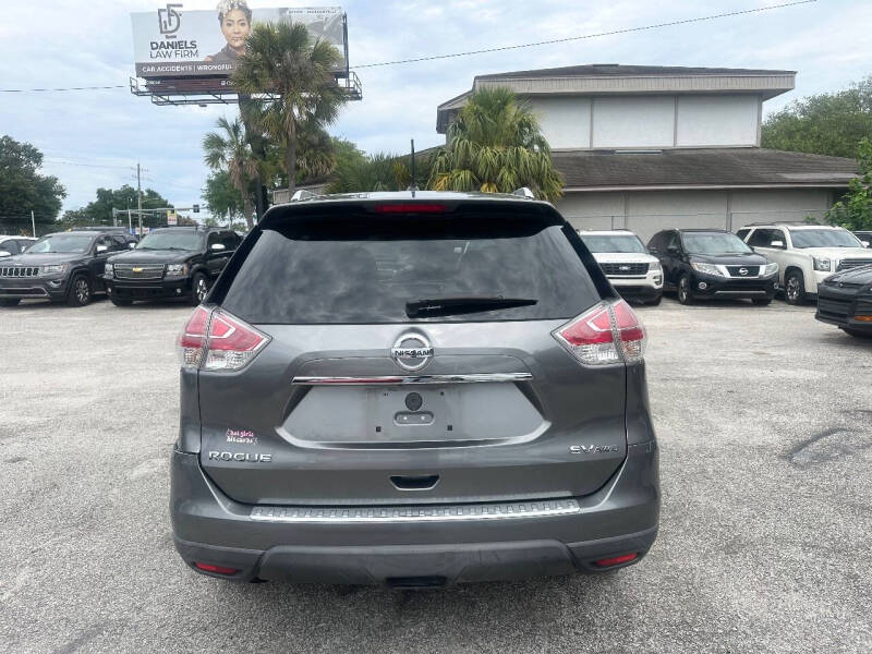 2015 Nissan Rogue SV