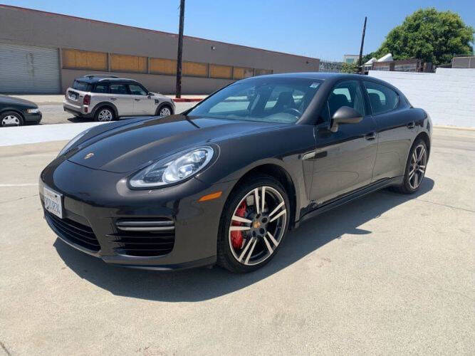 2015 Porsche Panamera GTS