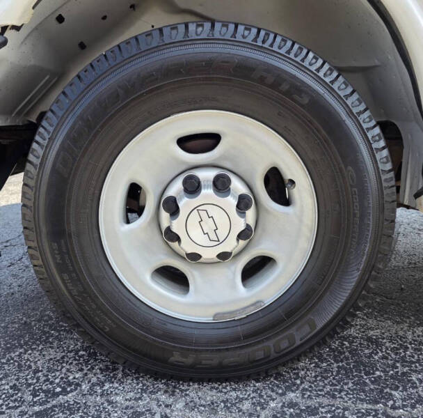 2017 Chevrolet Express 2500