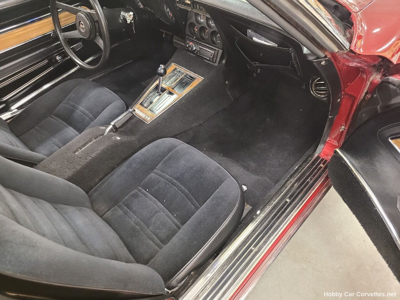 1976 Chevrolet Corvette 12
