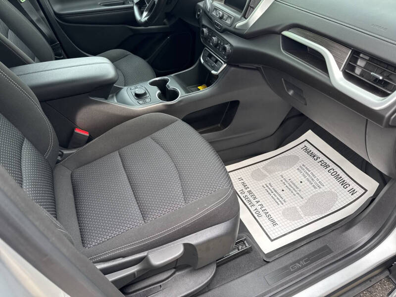 2022 GMC Terrain SLE