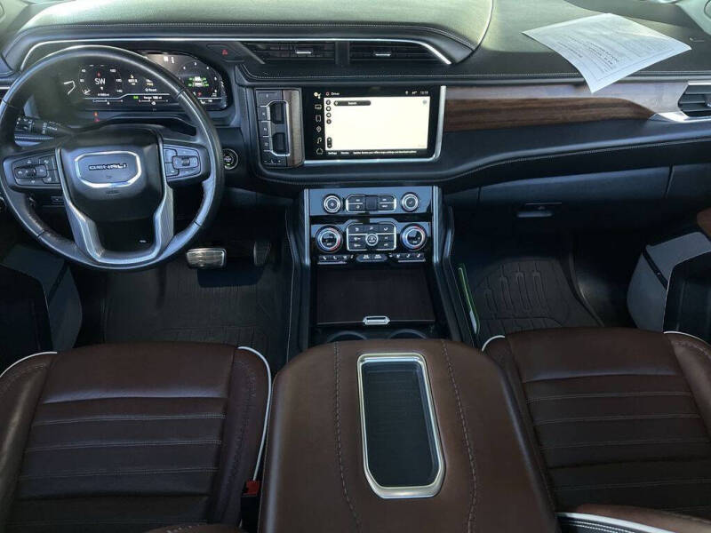 2023 GMC Yukon XL Denali Ultimate