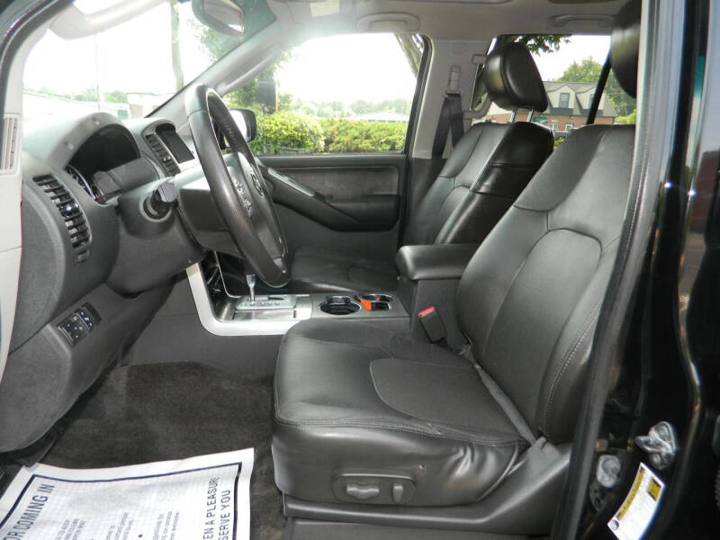 2012 Nissan Pathfinder Silver Edition