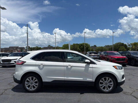 2020 Ford Edge Titanium