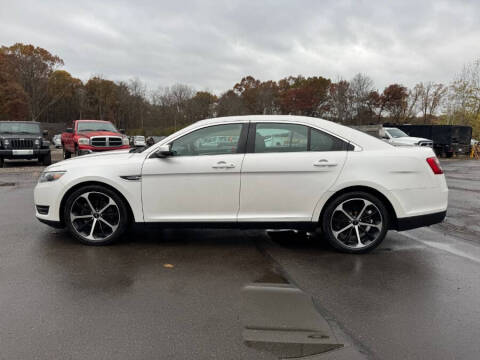 2016 Ford Taurus SEL