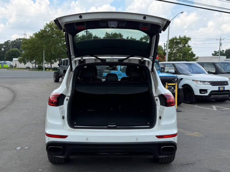 2016 Porsche Cayenne